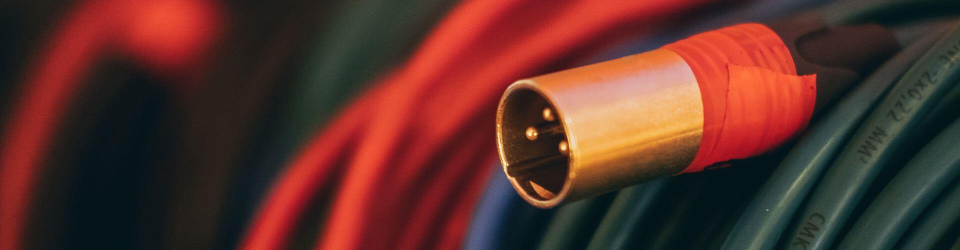 Ηλεκτρολόγος μηχανικός Μπερμπάντης σε ηλεκτρολογική εγκατάσταση στην Καβάλα